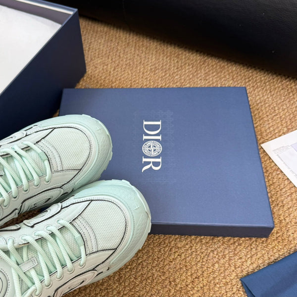 Sneaker CD e Stone Island B30 in pelle di vacchetta turchese chiaro e tessuto a rete in poliestere