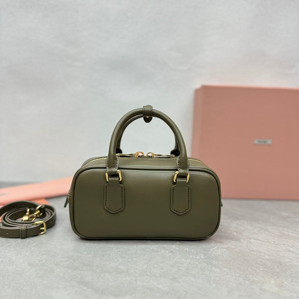 ARCADIE BAG 22 IN KELP GREEEN SMOOTH CALFSKIN EMBOSSED LOGO