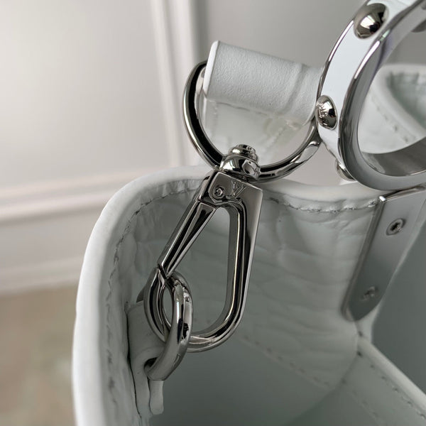 CAPUCINES BB 27 WHITE TAURILLON SILVER HARDWARE