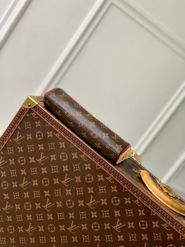 Lv Pochette Tirette 22 Brown Monogram