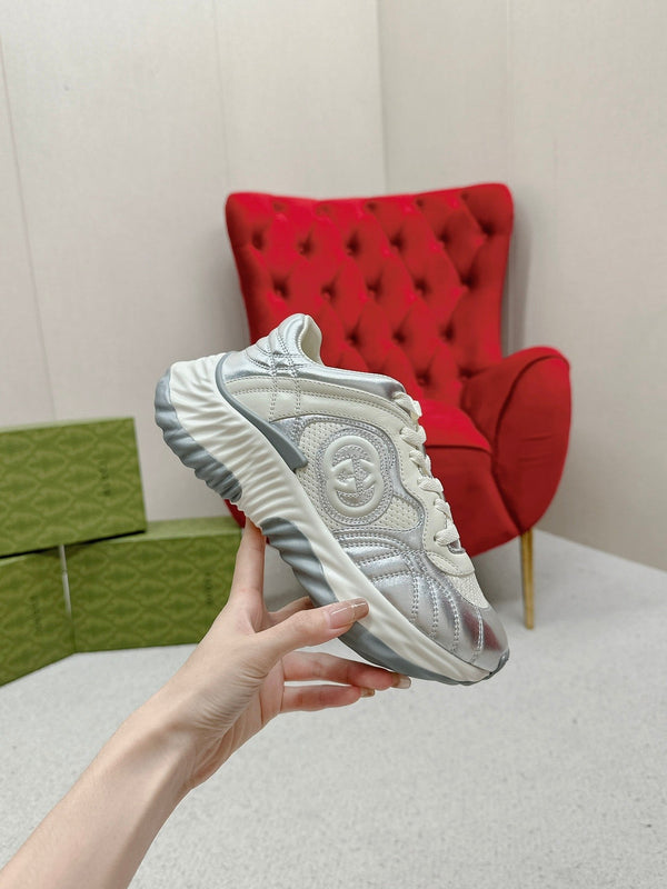 GG RIPPLE TRAINER LIGHT SILVER LAMBSKIN