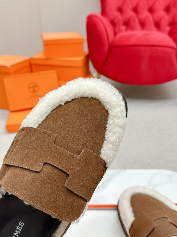 HM Go Mule Dark Brown Mix White Suede Lined With Wool Fleece 476596