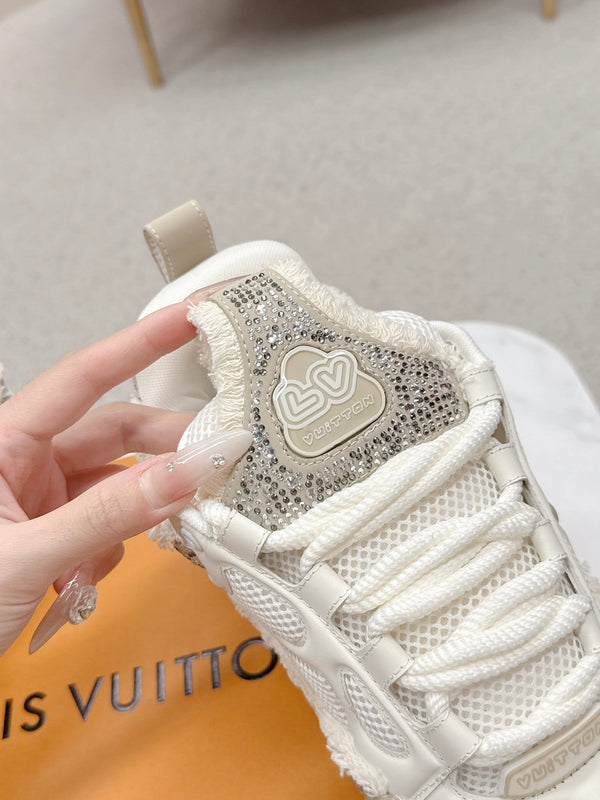 LV Trainer Sneaker White Beige Metallic Grained Metallic Calf Leather 528549