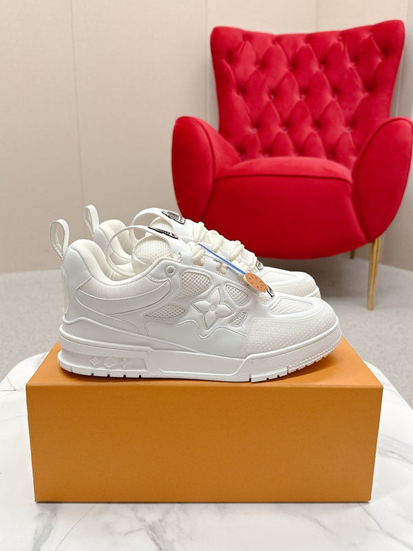 LV Trainer Sneaker Off White Cowhide and Mesh 528553