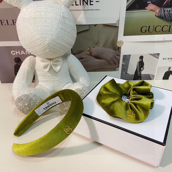 OLIVE GREEN VELVET HAIRBAND 124629