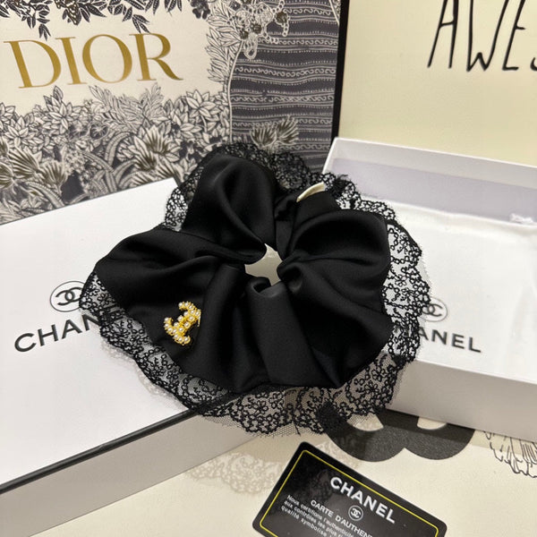 BLACK SILK SCRUNCHIE 432826