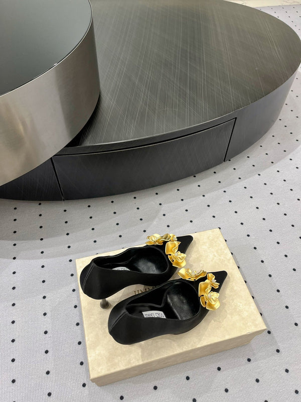 Jimmy Ixia 95 In Black Cowhide Pumps With Flowers 591587