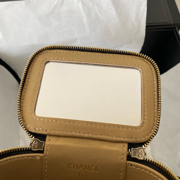 cc classic vanity bag 10cm black lambskin gold hardware