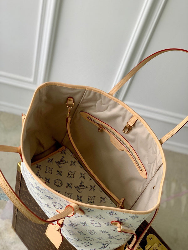 Lv Neverfull MM Beige Leather White Monogram jacquard fabric