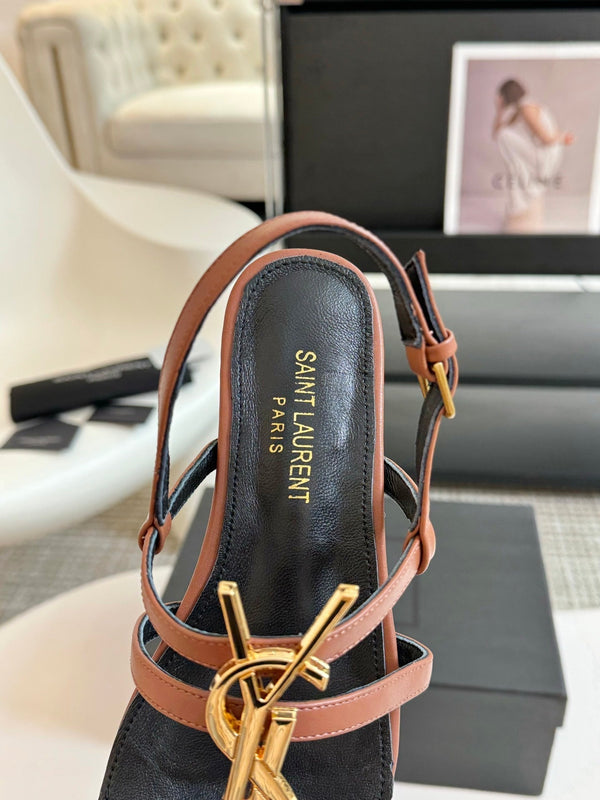 Sandali da donna con fibbia Yves SL in pelle nera e marrone chiaro