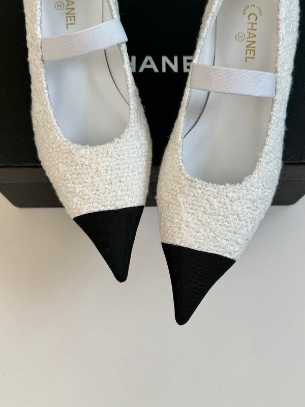 CC MARY JANE IN WHITE TWEED AND BLACK SATIN