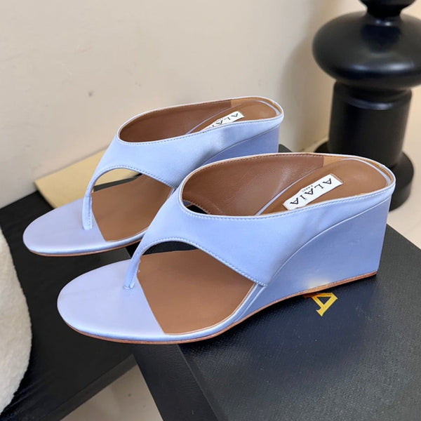 Alaia 25 Cube Thong Mules Blue Satin Sheepskin 297038