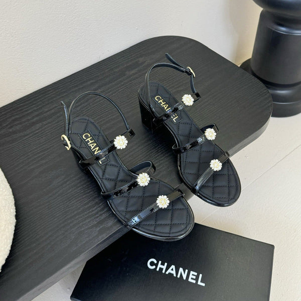 CC 25SS 3 Flowers Heel Sandals 60mm Black Sheepskin 351431