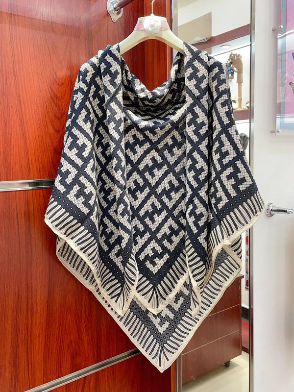 FF PONCHO 140 CM SCRAF IN BLACK MONOGRAM SILK CASHMERE