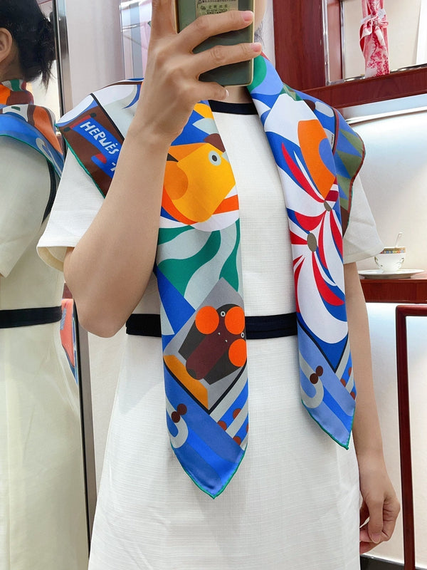 Parade en Fanfare Scarf 90 CM In Colorful Silk Twill 193838