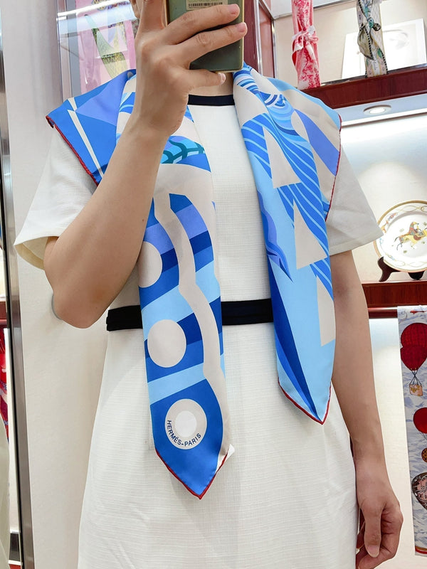 Le Reve De Julia Scarf 90 CM In Blue Colorful Silk Twill 198578