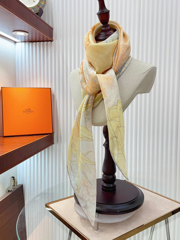 Faubourg Tropical Detail scarf 110 CM In Beige Colorful Silk  208584