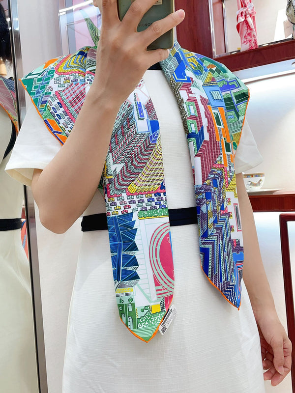 Pantin City scarf 90 CM In Colorful Silk Twill  211113