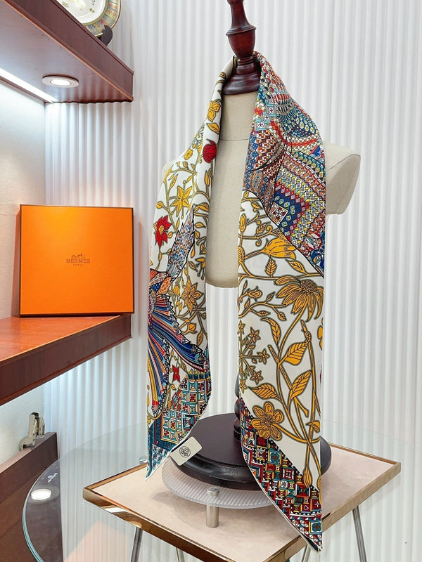 Le Jaguar Et Le Colibri Shawl 90 CM In Yellow Colorful Silk Twill 274206