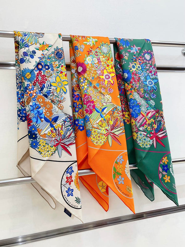 Planifleurs scarf 90 CM In Green Colorful Silk Twill 249921