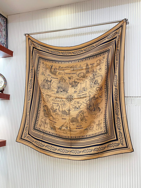 Scialle bandana Marine Tattoos 135 cm in cashmere e seta beige scuro colorato 252314