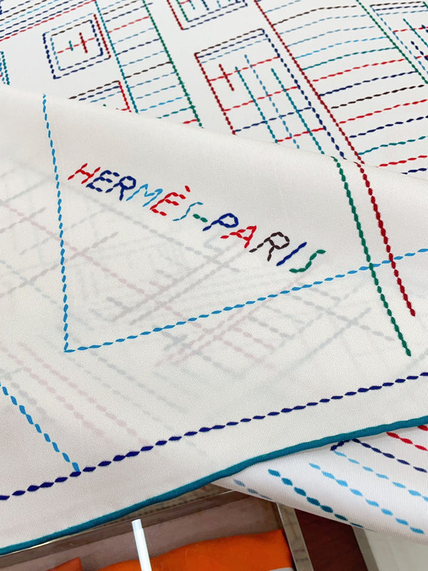 Pique Sellier Shawl 90 CM In White Colorful Silk Twill 312867