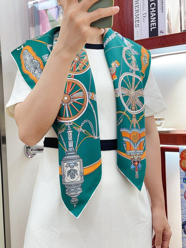 Stately Wheels Scarf 90 CM Dark Green Colorful Silk Twill 312875