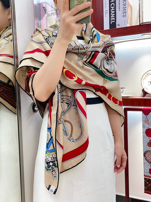 Stately Wheels Scarf 135 CM In Beige Colorful Cashmere And Silk 327468