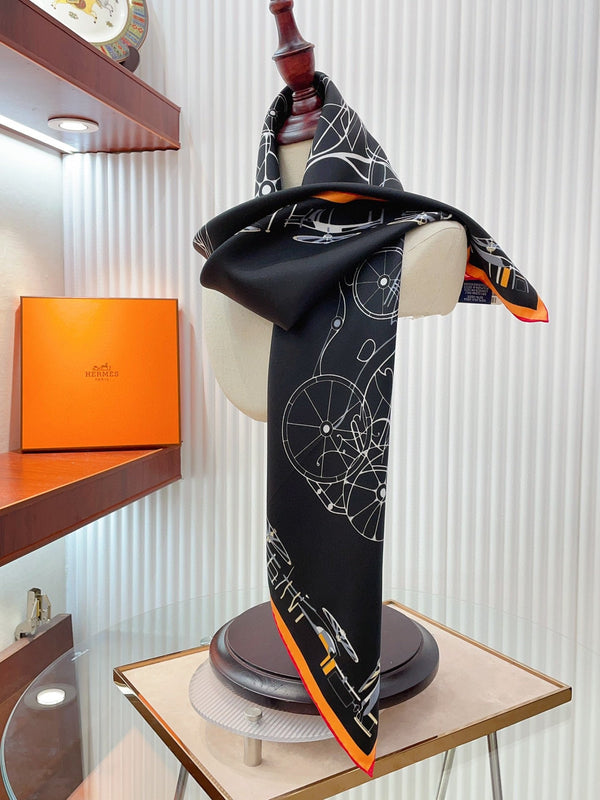 Complication Equestre Scarf 90 CM In Black Mix White Orange Silk Twill 345896
