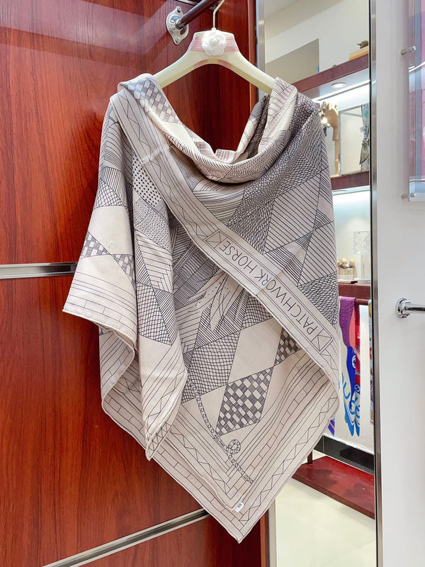 Patchwork Horse Shawl 140 CM In Grey Mix White Cashmere And Silk 350428
