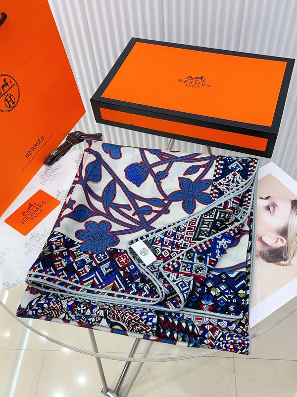 Le Jaguar Et Le Colibri Shawl 135 CM Blue Colorful Cashmere And Silk 357902