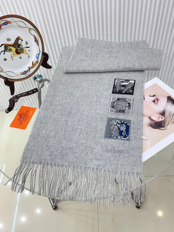 BADGES SOIE MUFFLER 180 CM SCRAF IN CLOUD GREY CASHMERE