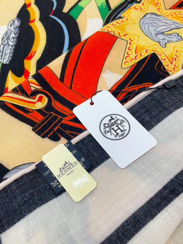 Brides Et Destin Scarf 140 CM In Light Yellow Colorful Cashmere Silk 375373