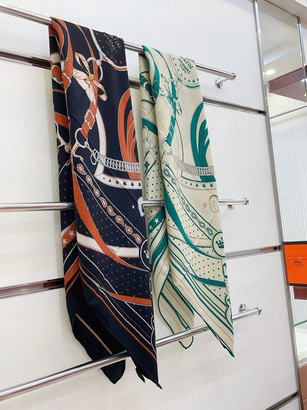 Square Scarf 140CM White Mix Dark Green Cashmere And Silk