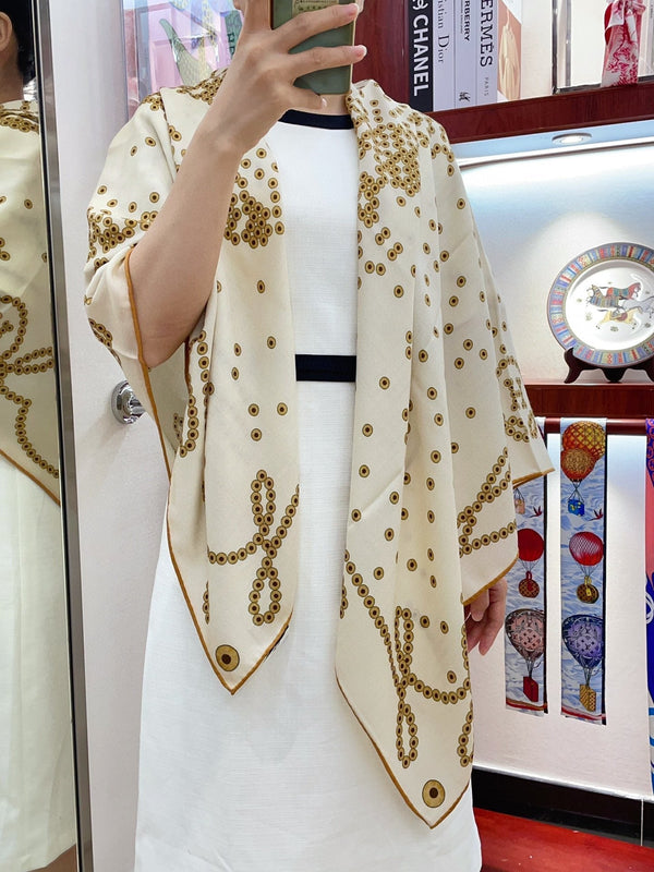 Square Scarf 140 CM Ivory White Pattern Cashmere And Silk