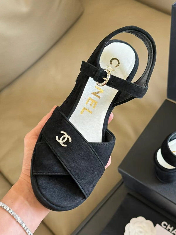 CC CLASSIC WEDGE SANDALS IN BLACK LAMBSKIN SUEDE