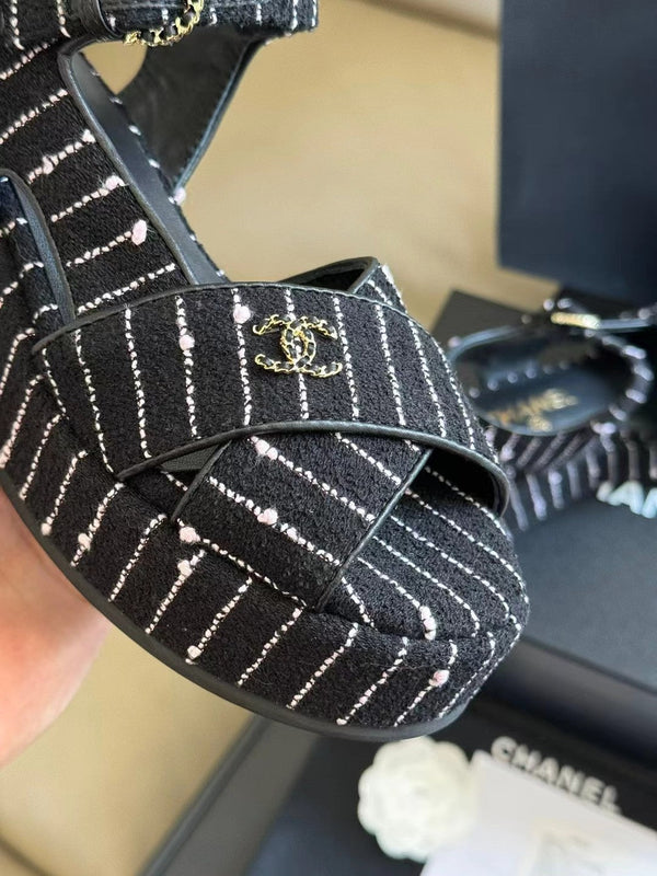 CC CLASSIC WEDGE SANDALS IN BLACK WHITE LAMBSKIN SUEDE