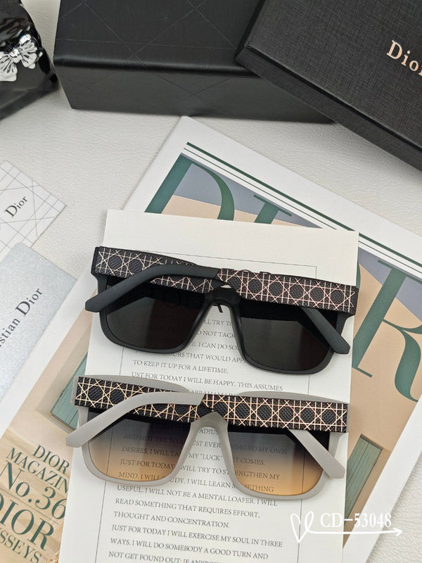 OCCHIALI DA SOLE MONTAIGNE 53048 IN ACETATO