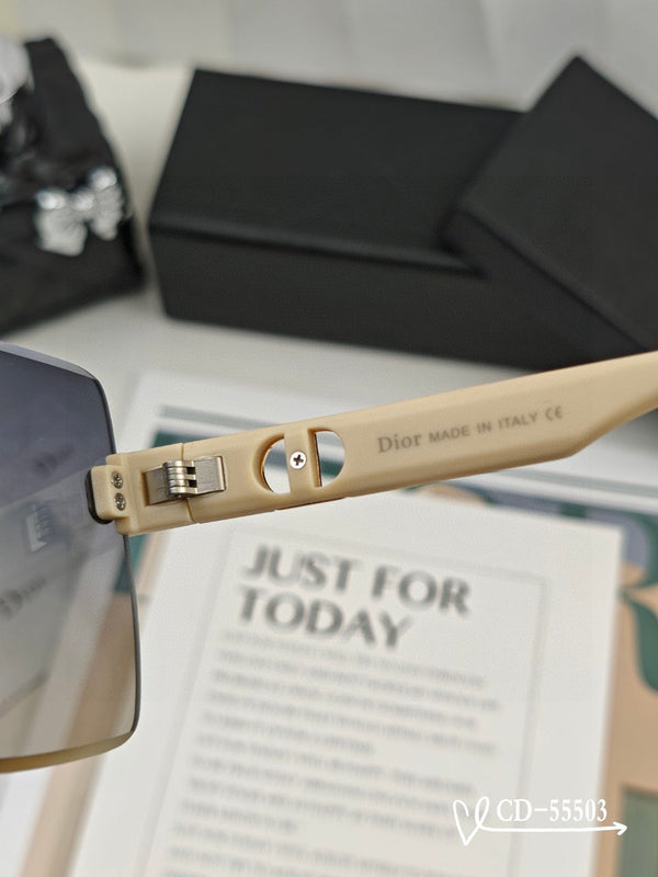 OCCHIALI DA SOLE MONTAIGNE 55503 IN ACETATO