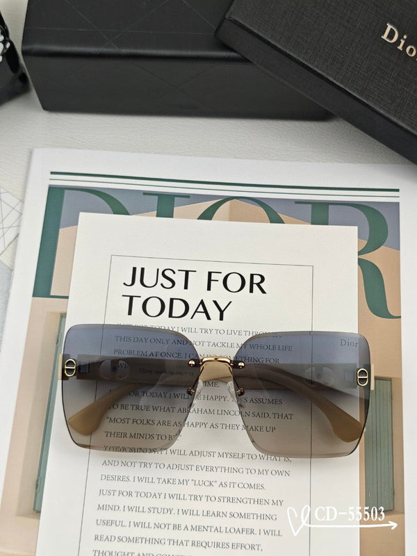 OCCHIALI DA SOLE MONTAIGNE 55503 IN ACETATO