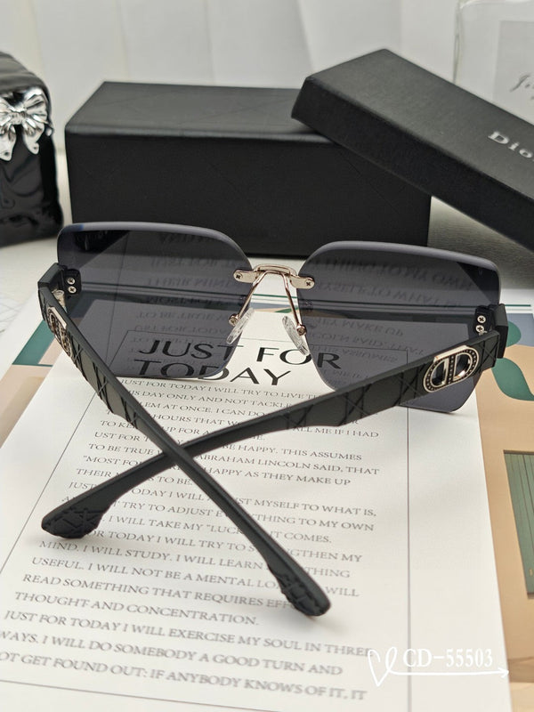 OCCHIALI DA SOLE MONTAIGNE 55503 IN ACETATO