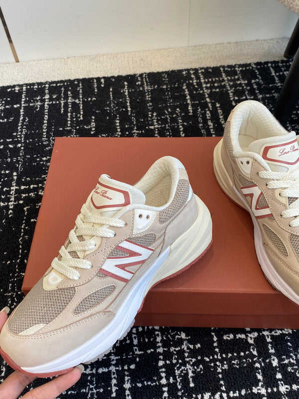 Sneaker LP x NB 990v6 45mm grigio scuro pelle di vitello rosa scuro e tessuto a rete