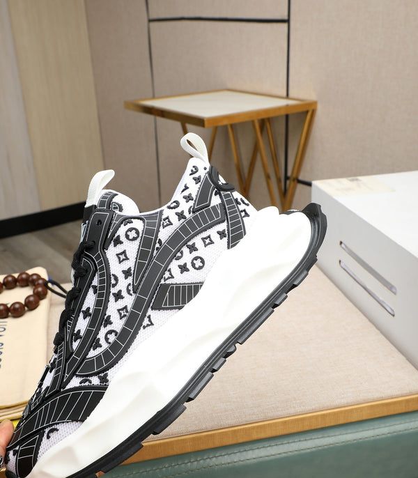 LV TRAINER WHITE MIX BLACK CALFSKIN AND BREATHABLE MESH