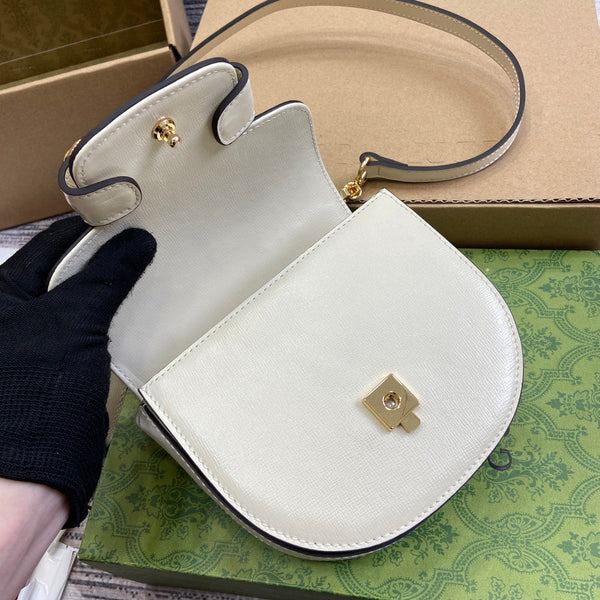 BORSA MINI CON MANICO SUPERIORE HORSEBIT 1955 18 IN PELLE DI VITELLO BIANCA E FERRAMENTA ORO