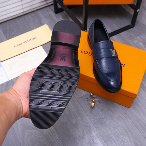 MOCASSINO LV SAINT GERMAIN IN PELLE DI VITELLO GRANULATA BLU BACCHE