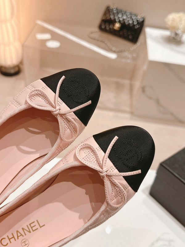 ballerine in pelle di agnello rosa con ricamo in grosgrain