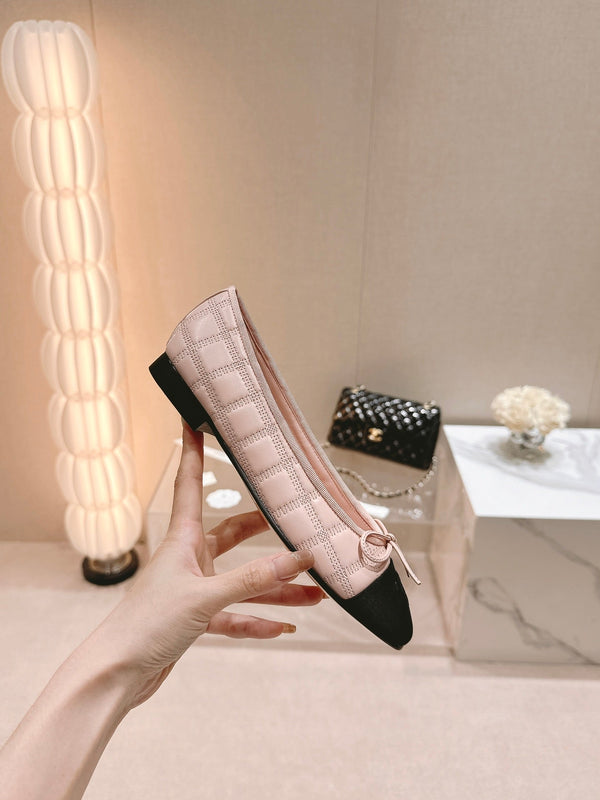 ballerine in pelle di agnello rosa con ricamo in grosgrain