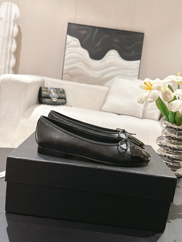 cc 25c ballerina modello cross line in pelle di agnello nera 237482