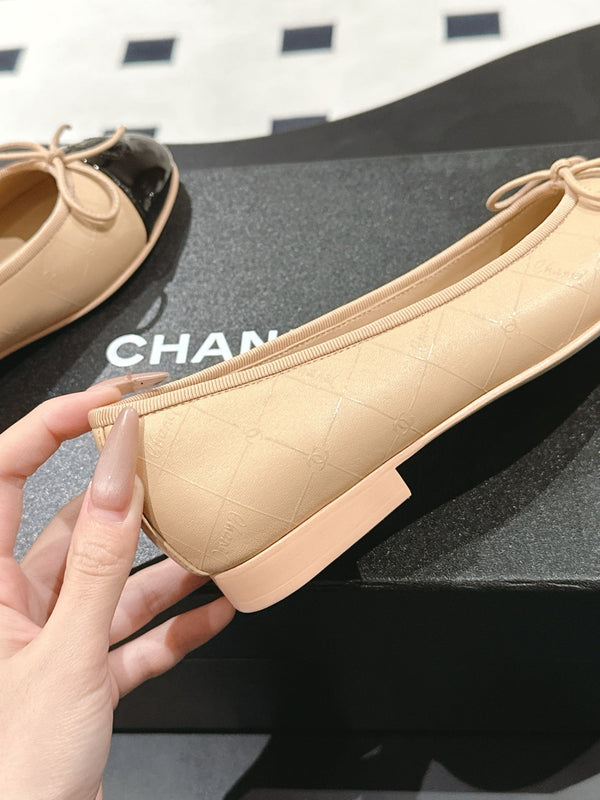 cc 25c ballet flat cross line pattern beige lambskin 237484