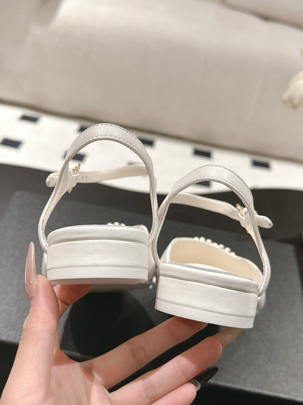 cc 25p mary jane white lambskin black grosgrain with pearl logo 237512